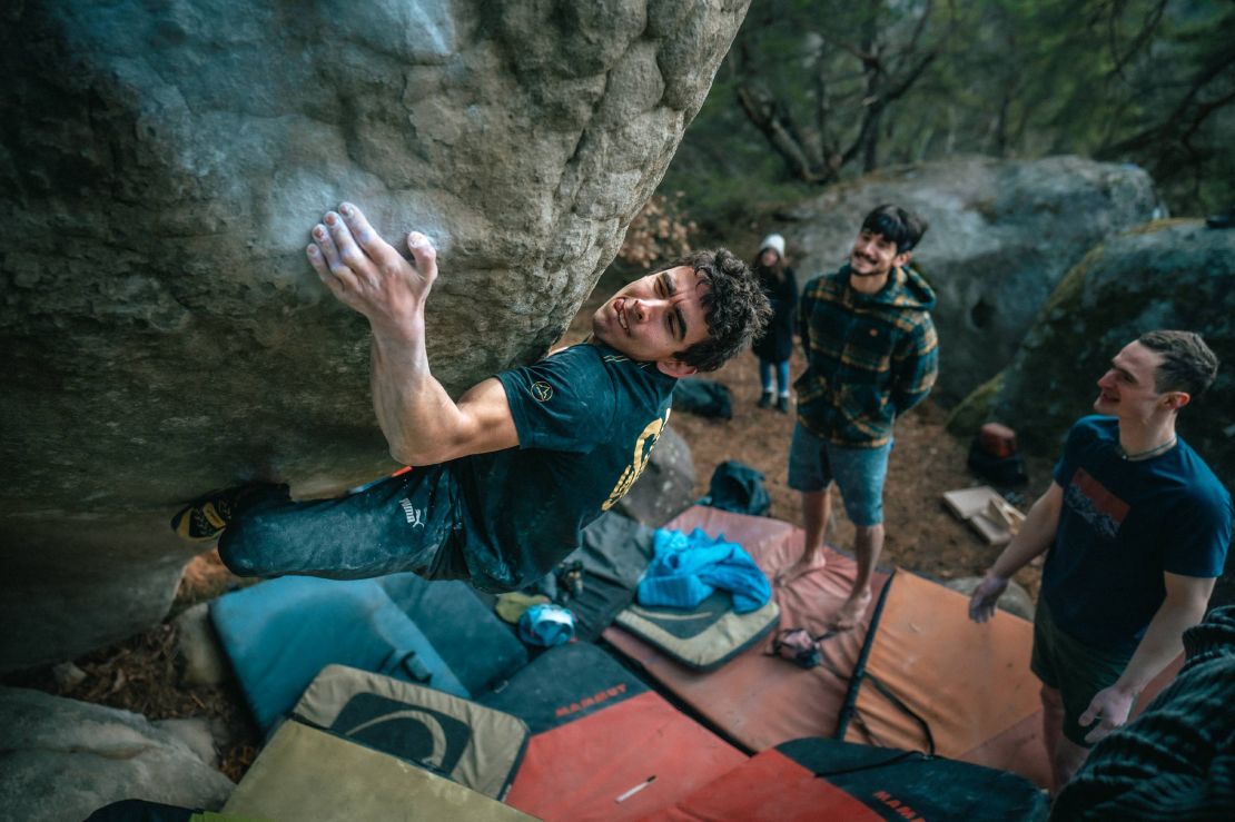 Petr Chodura, Fontainebleau, France, 250211151502_res