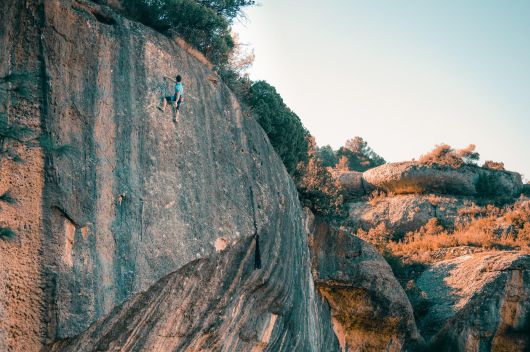 Hemp & CBD benefits/risks for athletes, mainly climbers